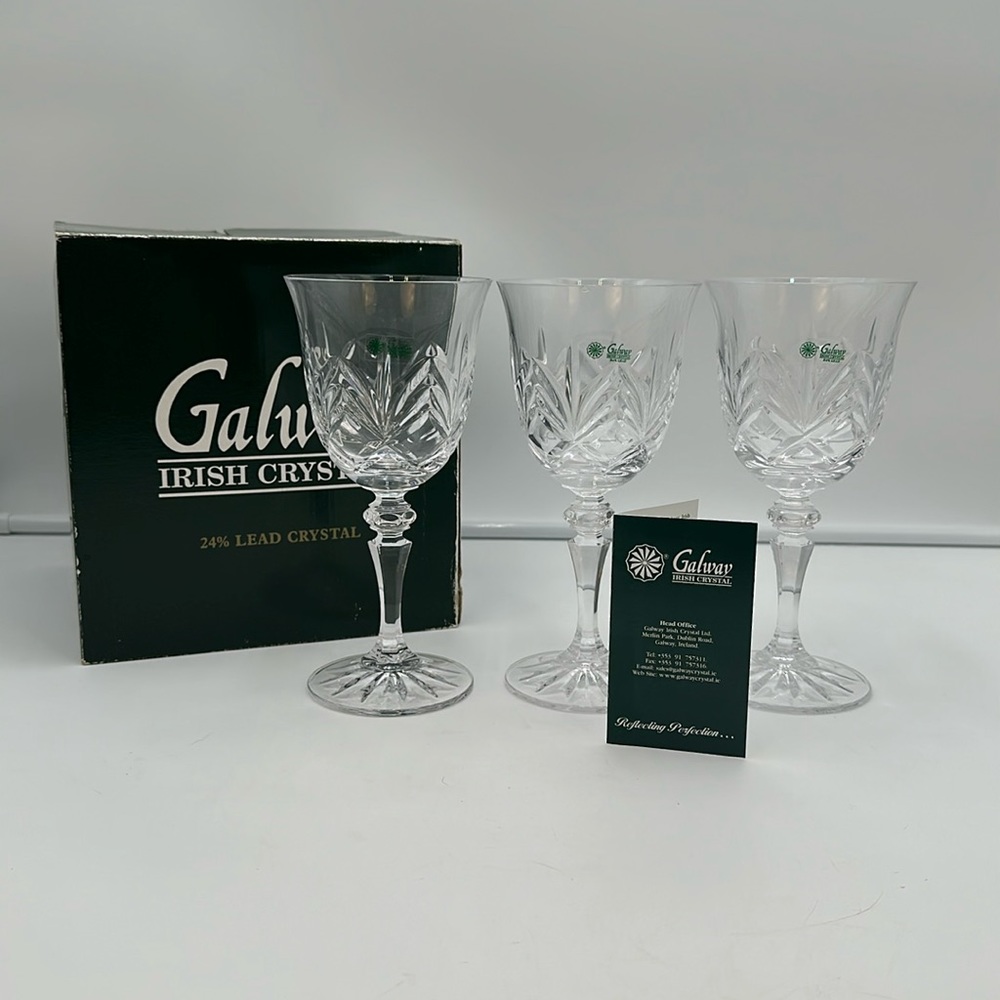 GALWAY KYLEMORE CRYSTAL Set of 3 
GOBLETS 10500